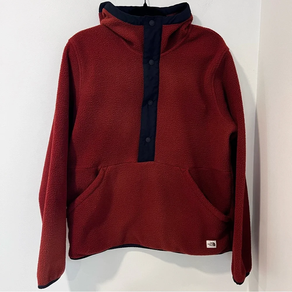 The North Face Men’s Carbondale 1/4 Snap Sherpa Hoodie brandy brown Jacket